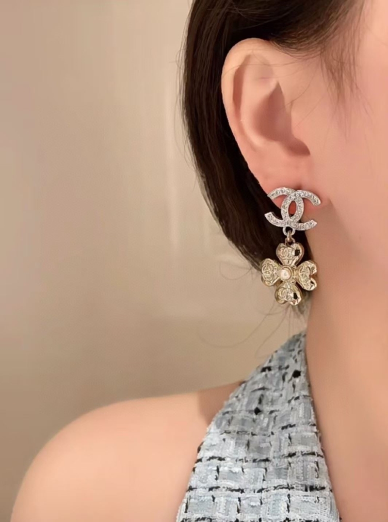 Ch**el earrings